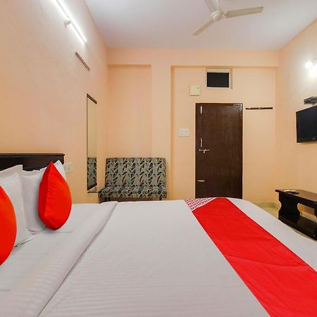 Hotel O R.J.International Pedda Ambarpet 외부 사진