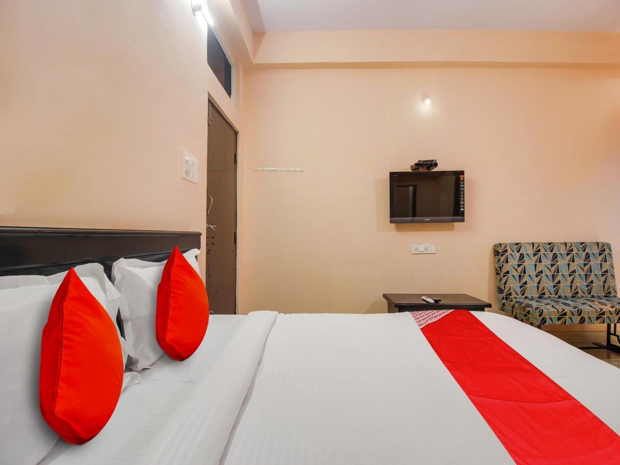 Hotel O R.J.International Pedda Ambarpet 외부 사진