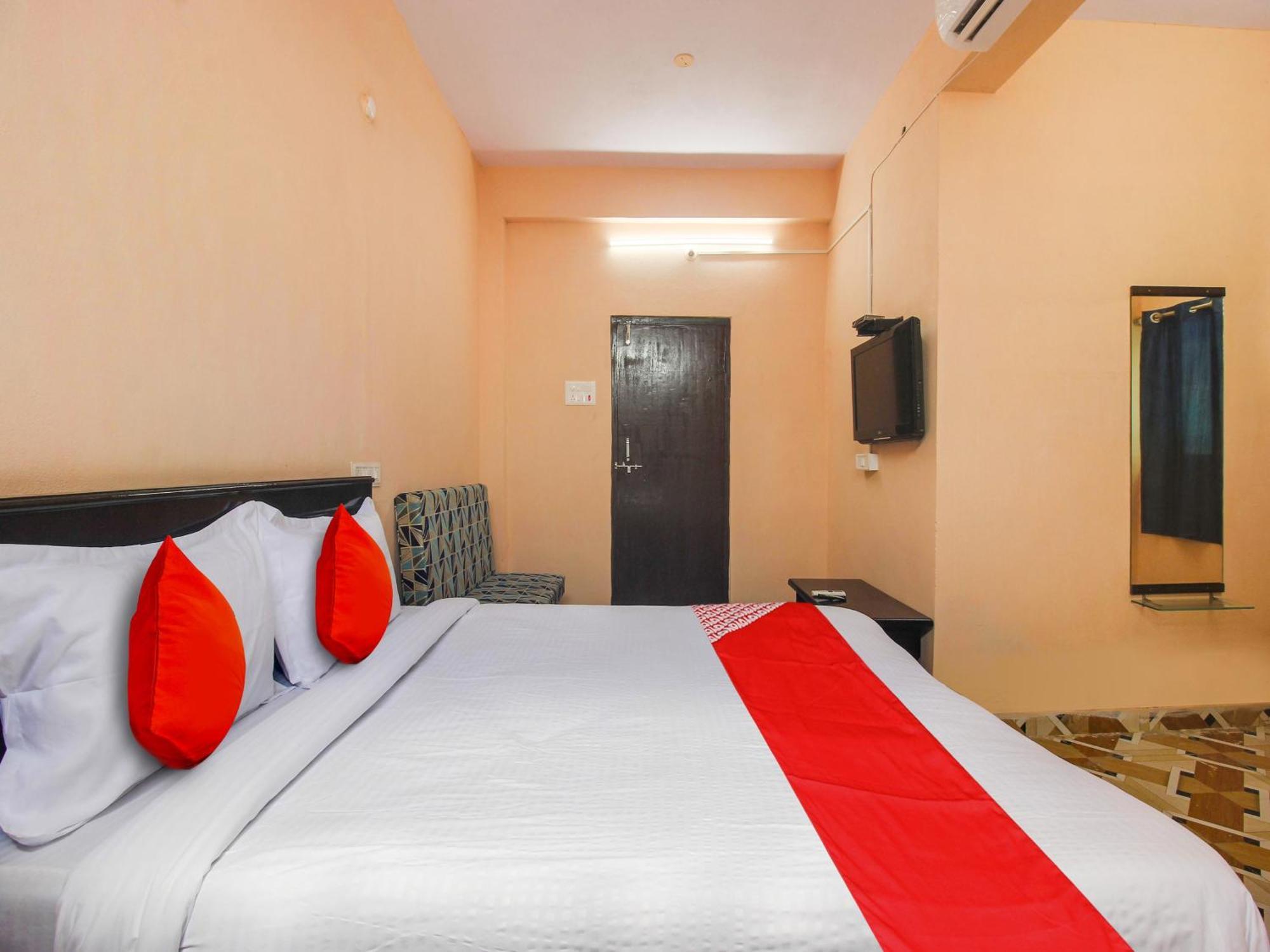 Hotel O R.J.International Pedda Ambarpet 외부 사진